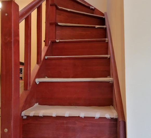Fa szerkezetű lépcső