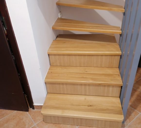 Fiókos lépcső